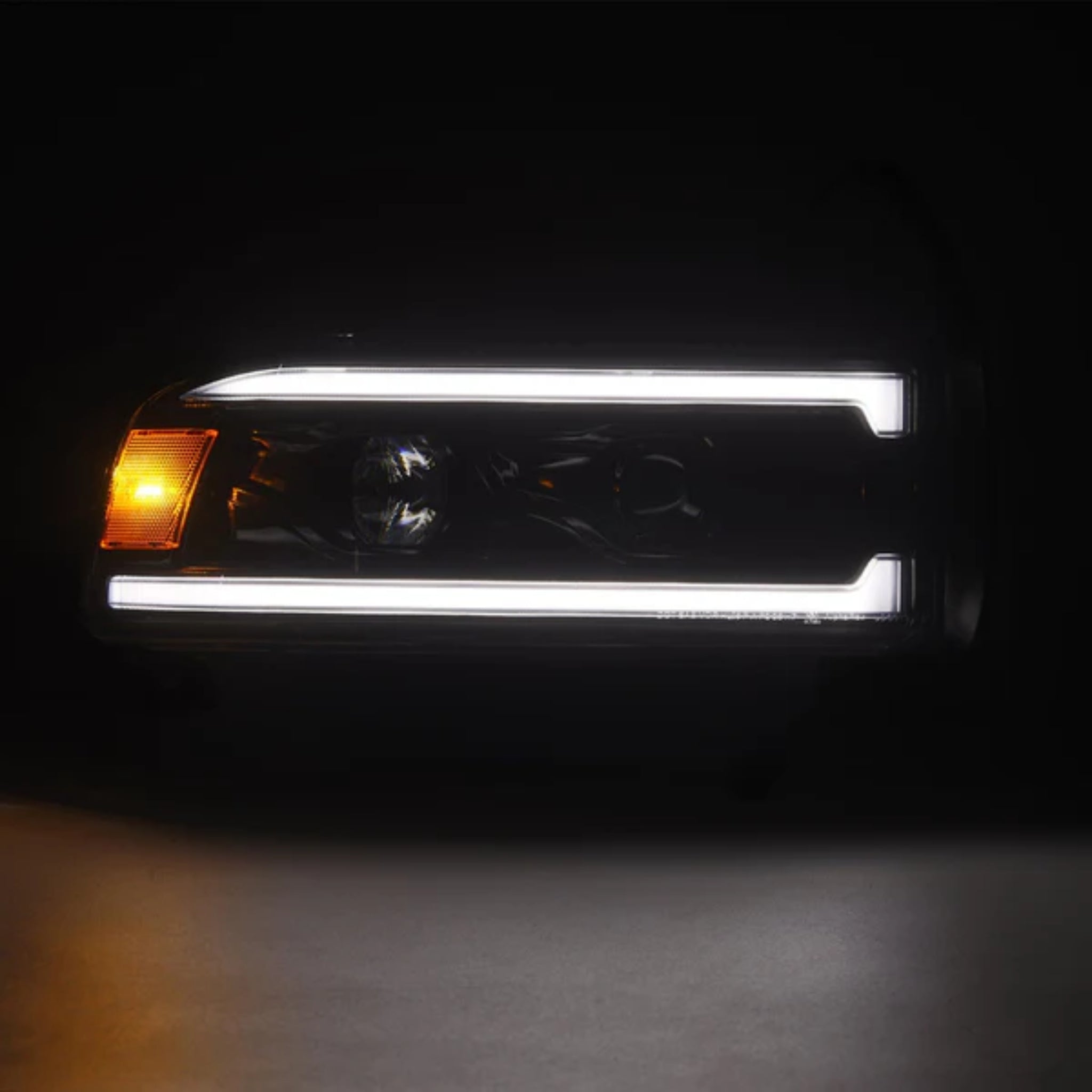 Dodge Ram 1500 (1994-2001)/Ram 2500/3500 (1994-2002) LUXX-Series LED Headlights | Alpharex