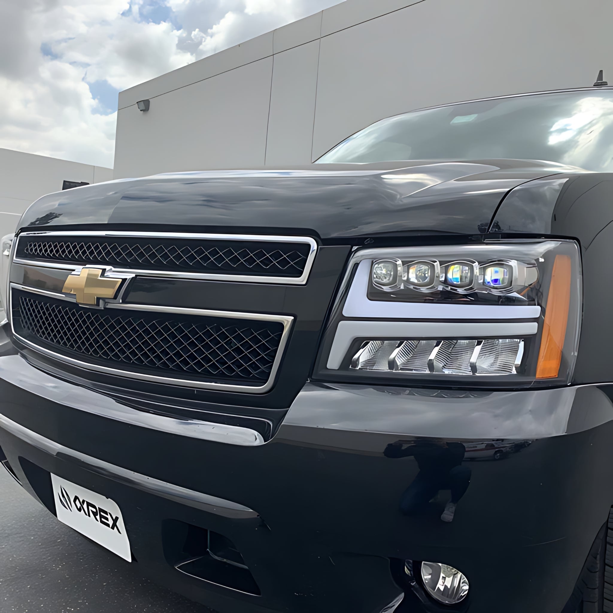 Chevrolet Tahoe/Suburban (2007-2014) / Chevrolet Avalanche (2007-2013) Headlights | Alpharex – Custom Multicolor LED Lighting by RGB Halo Kits