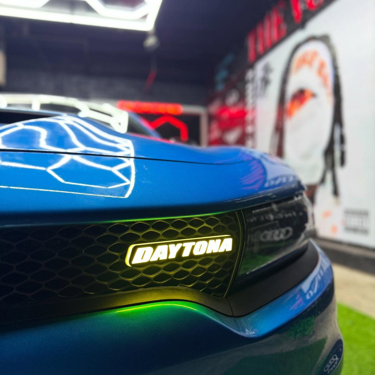 Daytona LED Emblem Badge: (Multicolor)