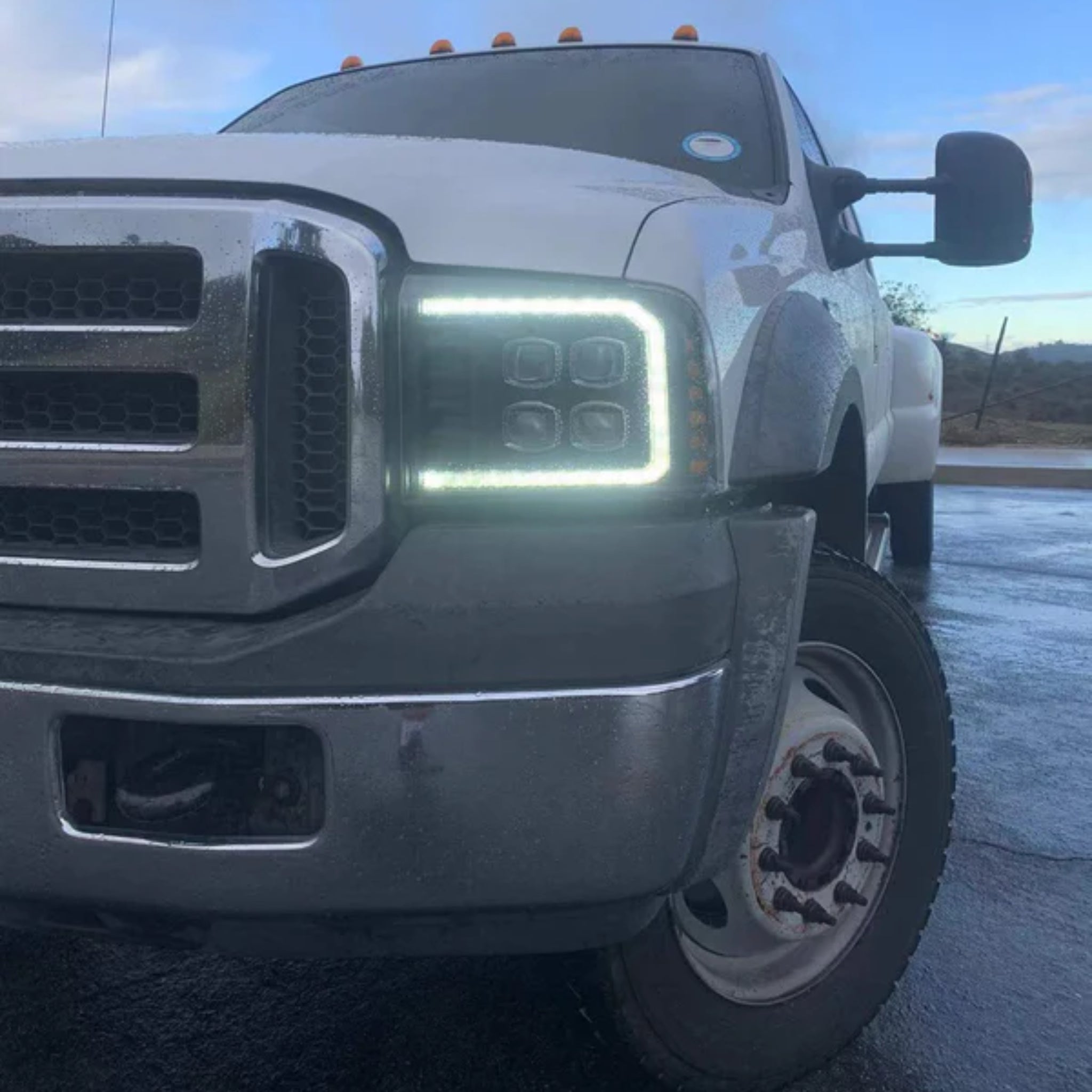 Ford Super Duty/Excursion (2005-2007) Headlights | Alpharex – Custom Multicolor LED Lighting by RGB Halo Kits
