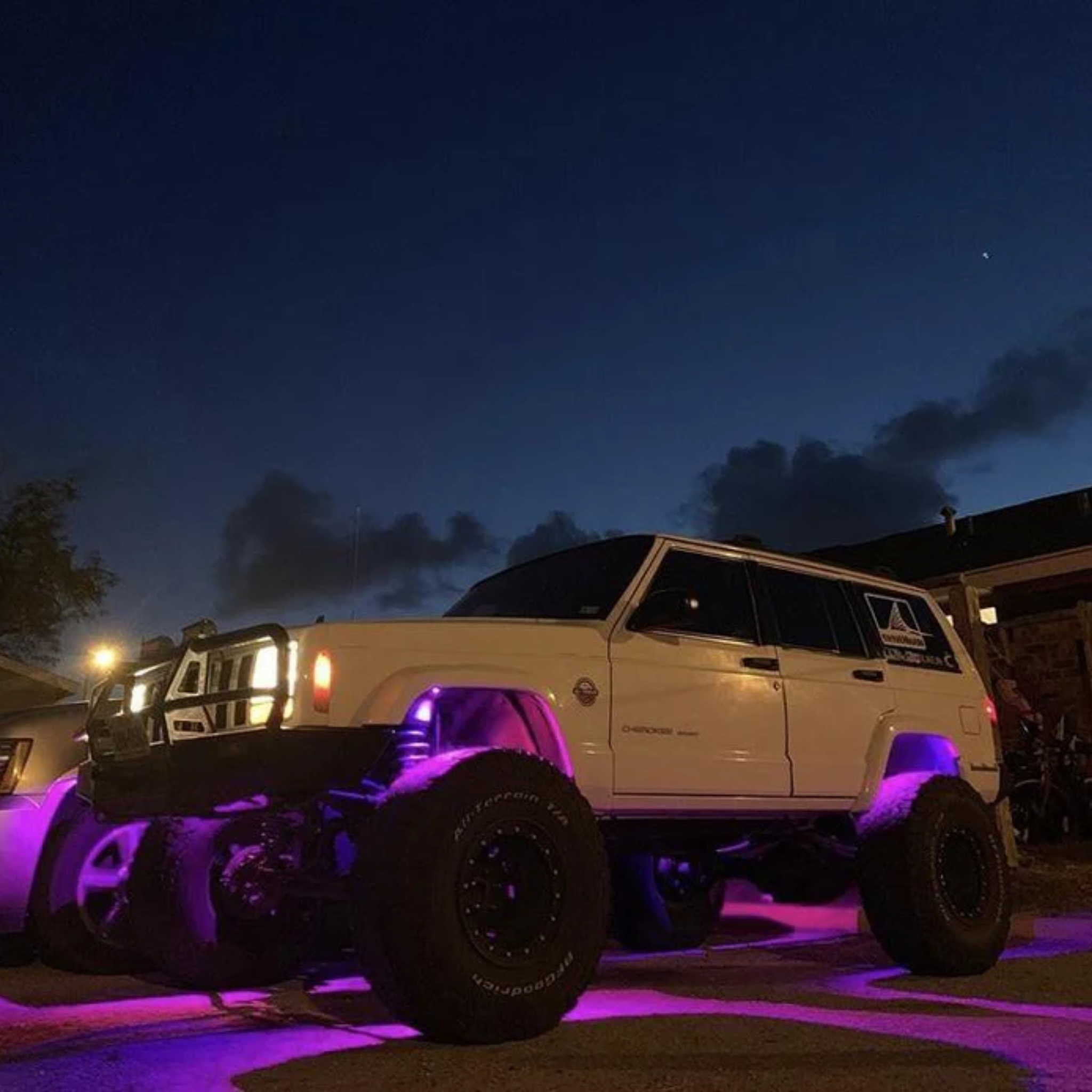 RGBW High Powered Rock Lights – Custom Multicolor LED Lighting by RGB Halo Kits