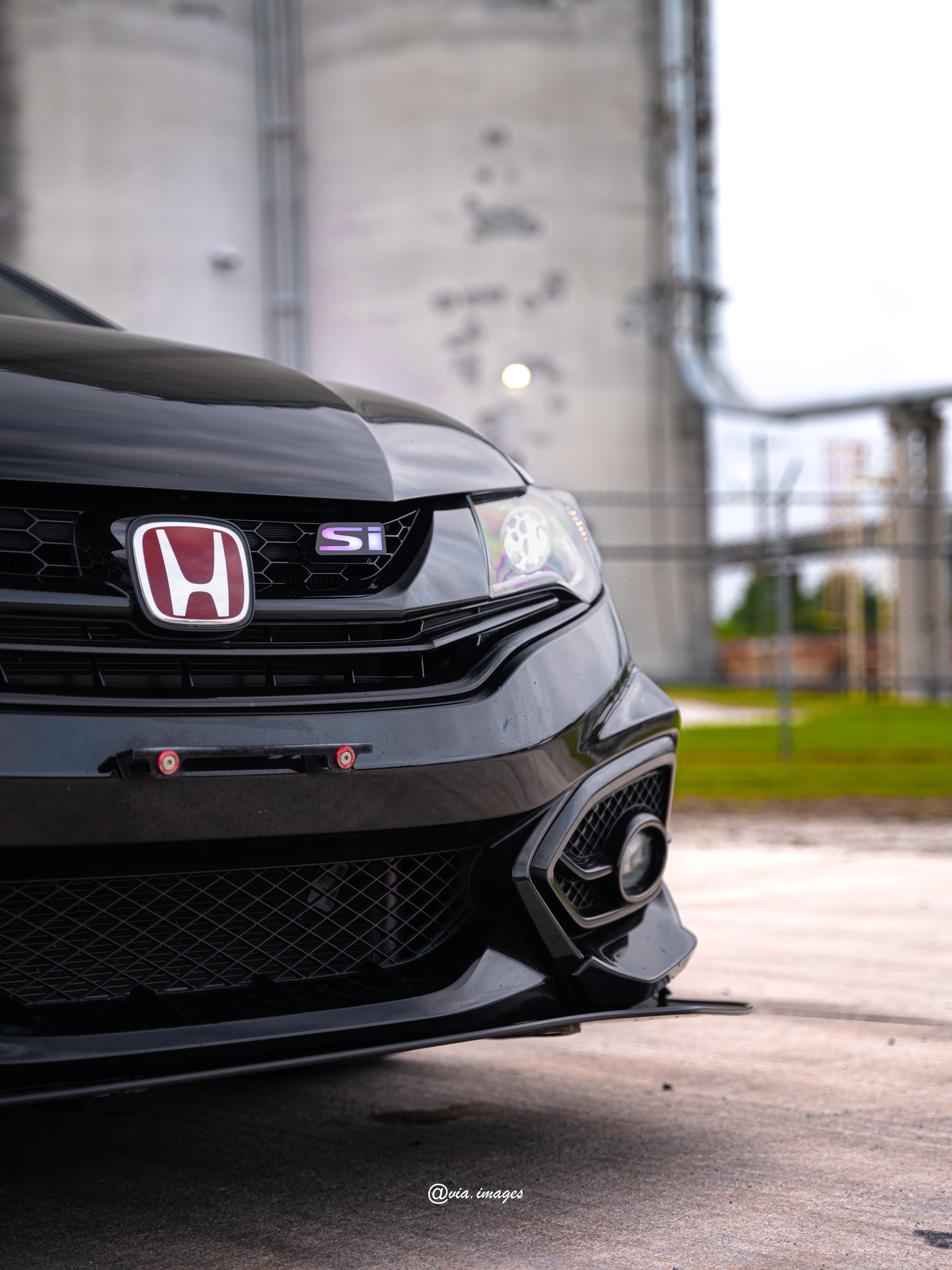 Si : Illuminated Multicolor LED Badge - RGB Halo Kits Multicolor Flow Series Color Chasing RGBWA LED headlight kit Oracle Lighting Trendz OneUpLighting Morimoto theretrofitsource AutoLEDTech Diode Dynamics