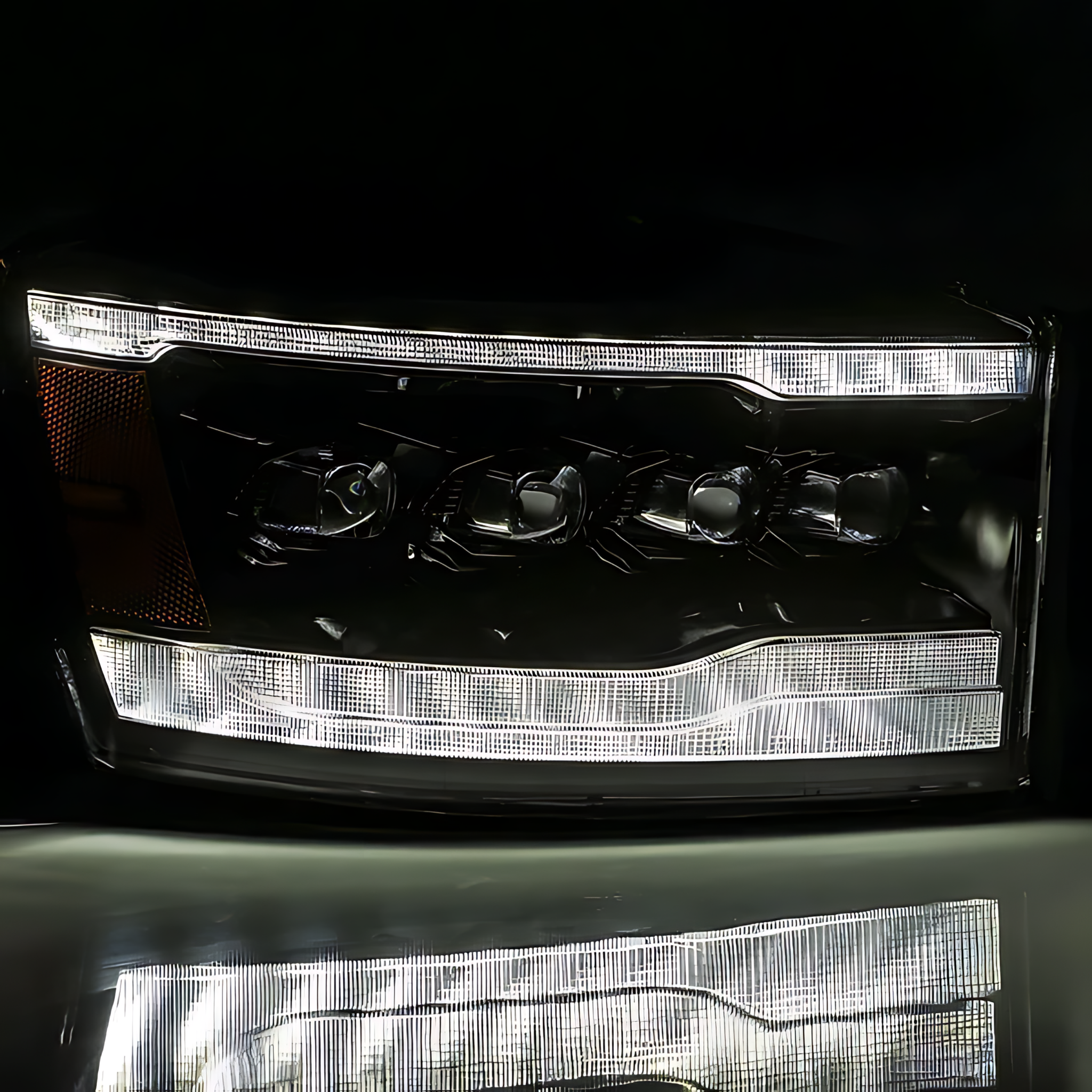 Dodge RAM Headlights (2006-2008) | Alpharex