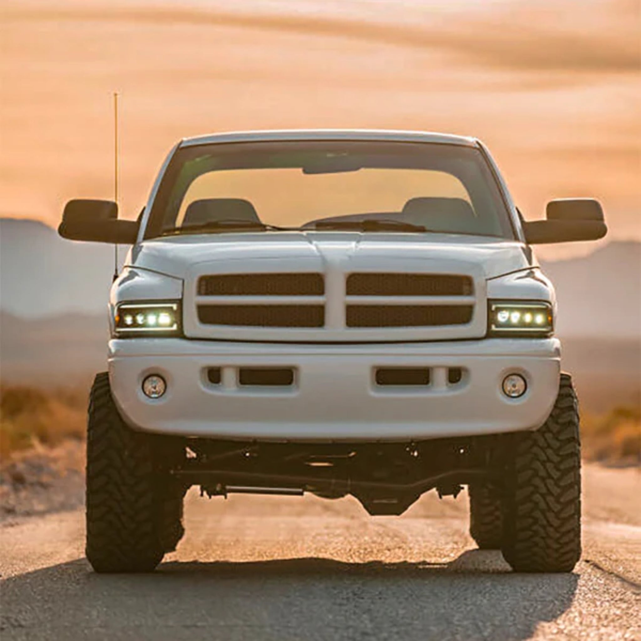 Dodge Ram 1500 (1994-2001)/Ram 2500/3500 (1994-2002) LUXX-Series LED Headlights | Alpharex