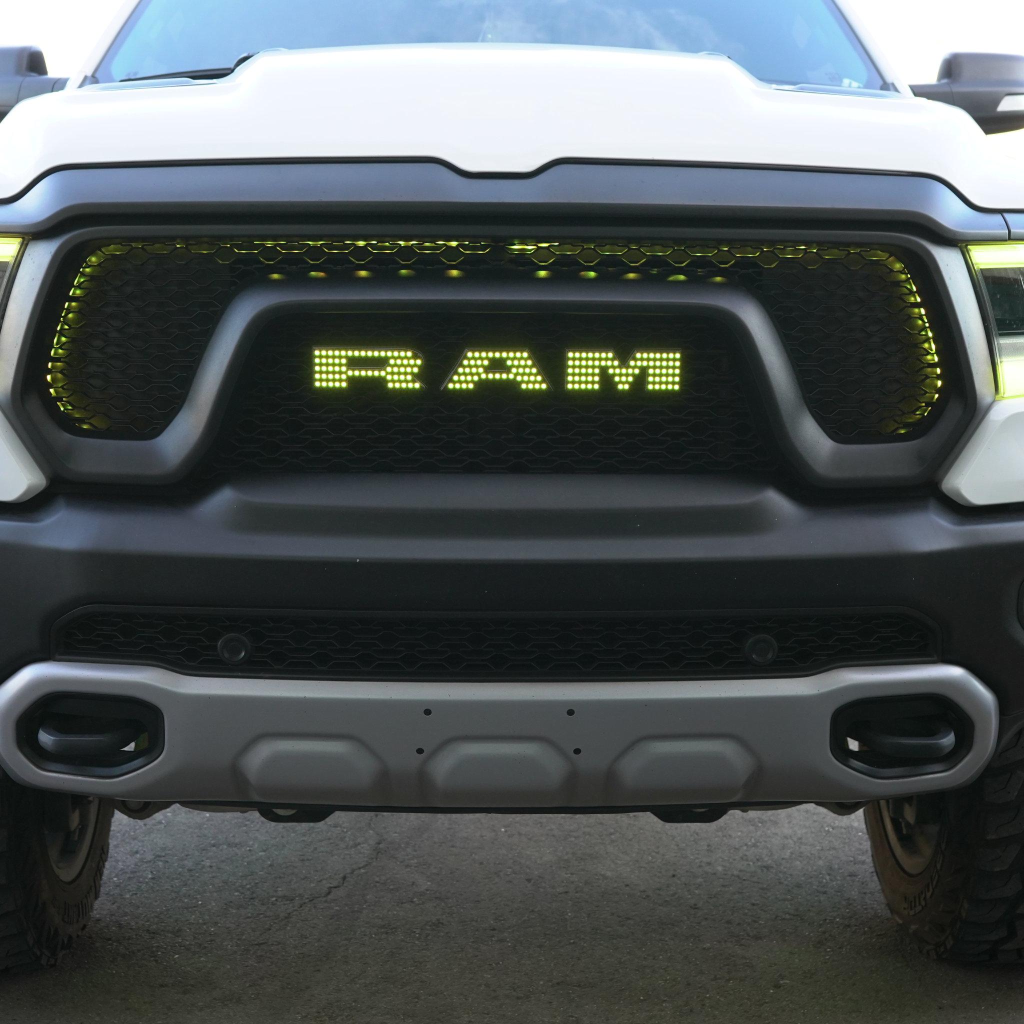 Ram LED Emblem: Multicolor (2019-2023)