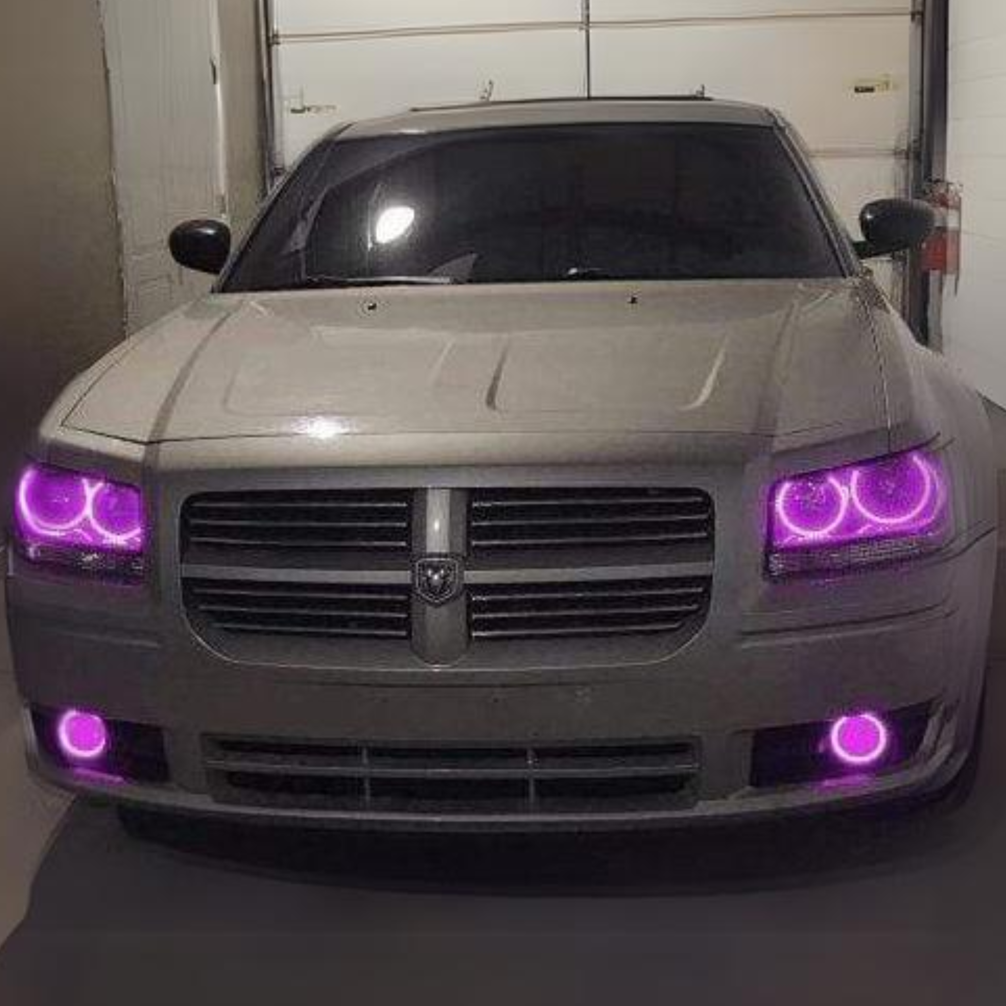 Dodge Magnum Multicolor Halo Kit (2008)