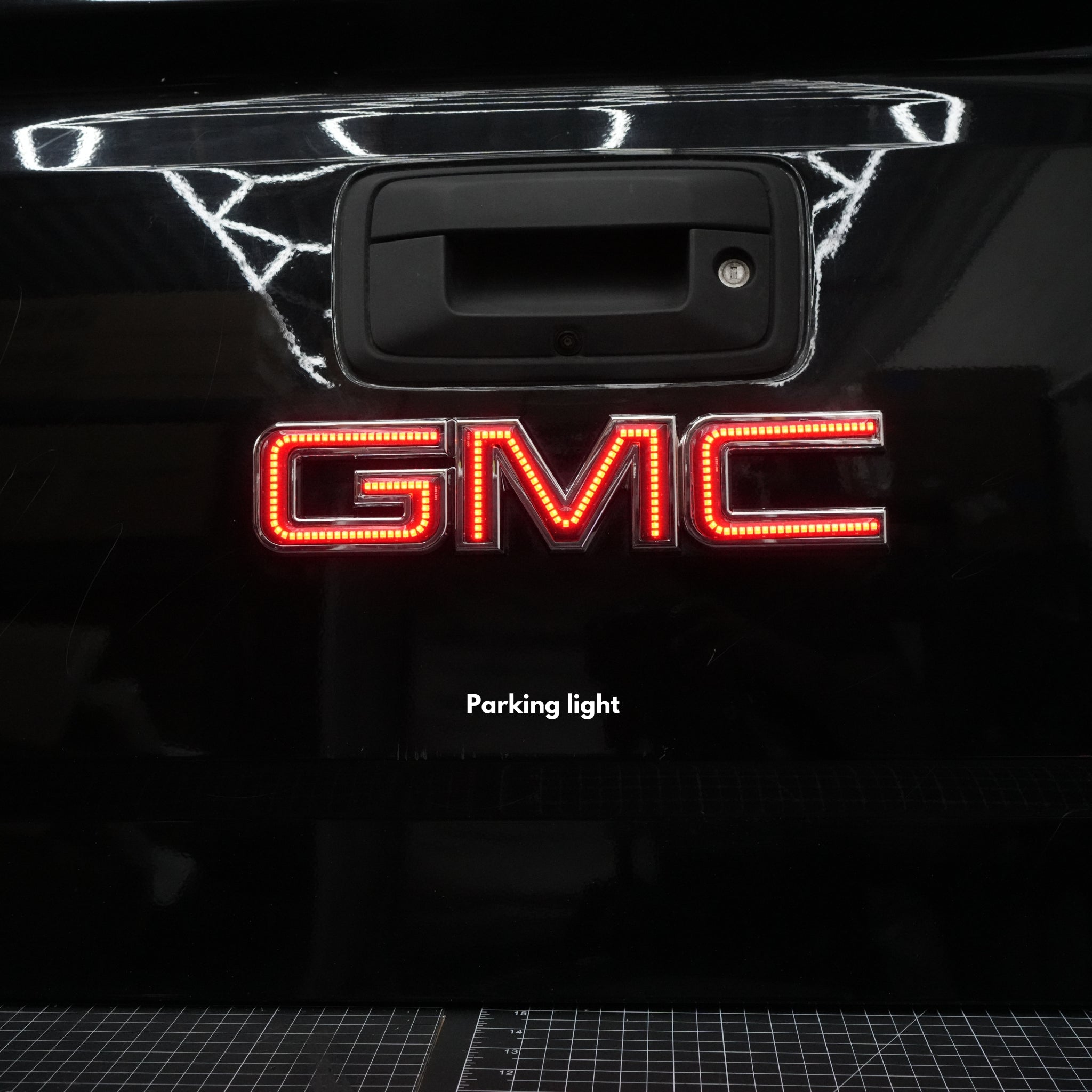 Rear Tailgate: GMC LED Emblem: (1999-2024)