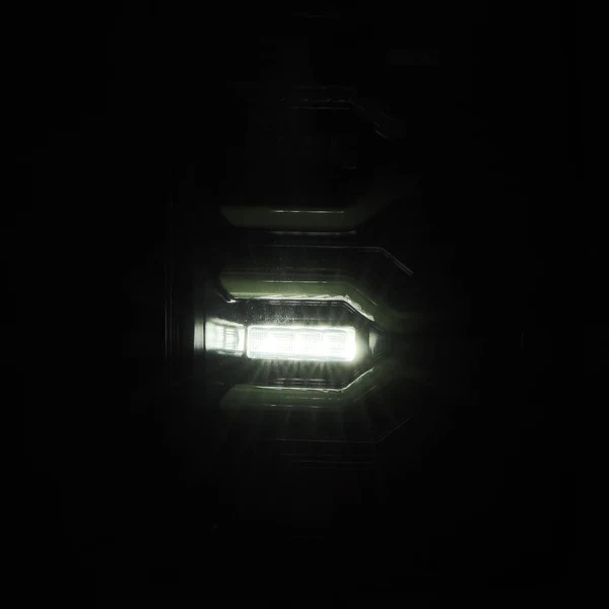 Dodge Ram 1500/2500/3500 LUXX-Series LED Tail Lights (2007–2009) | AlphaRex