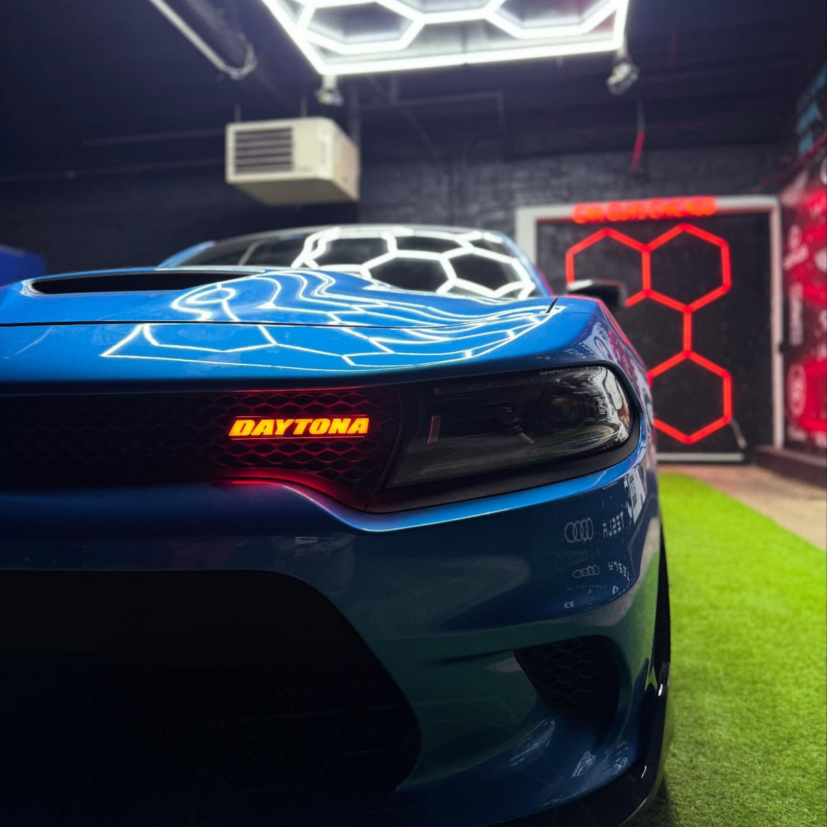 Daytona LED Emblem Badge: (Multicolor)