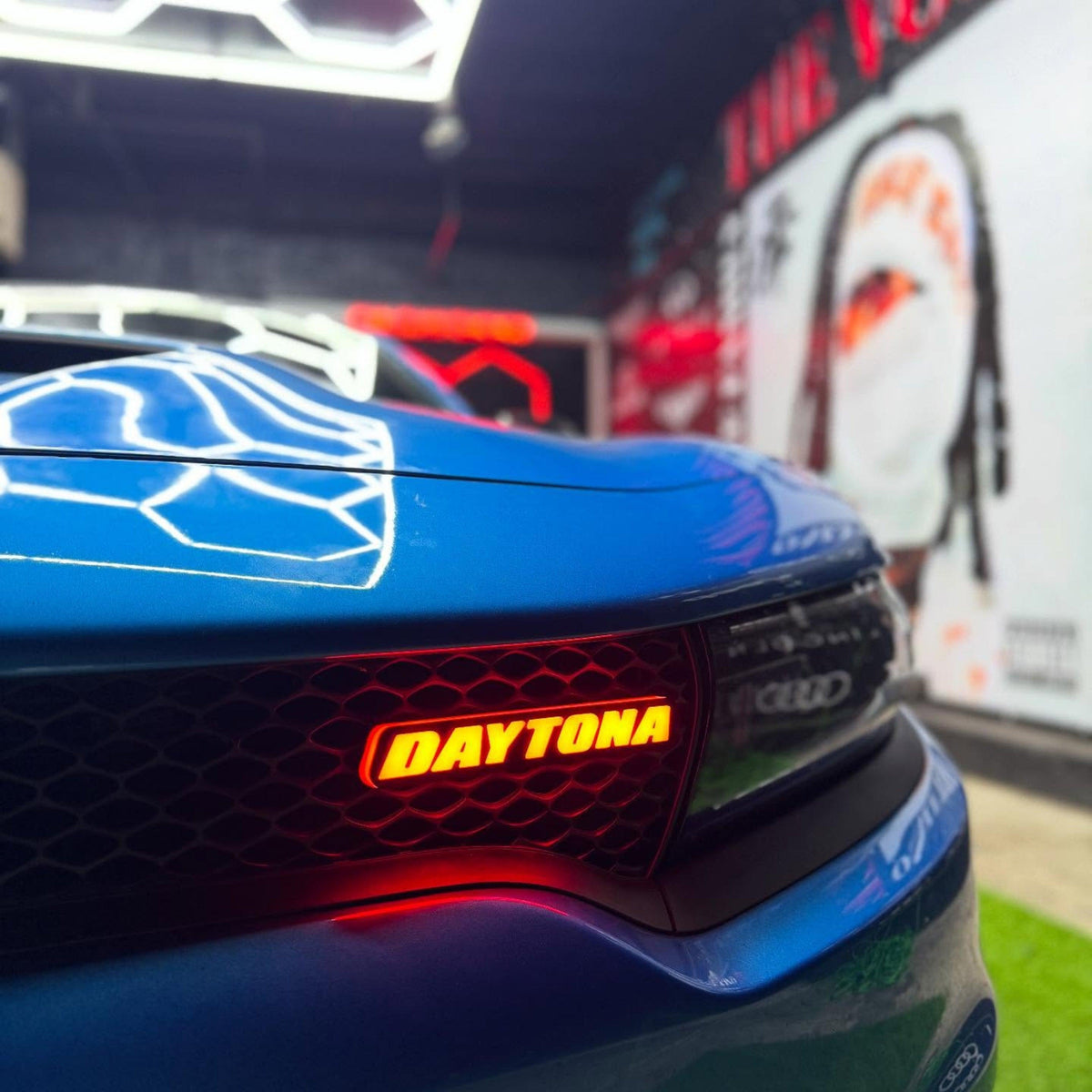 Daytona LED Emblem Badge: (Multicolor)